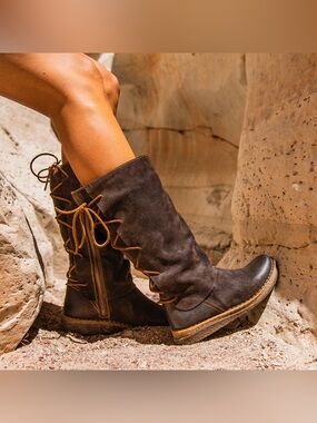 Born Sable Boots